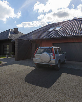 駐車場の車上荒らし防止として