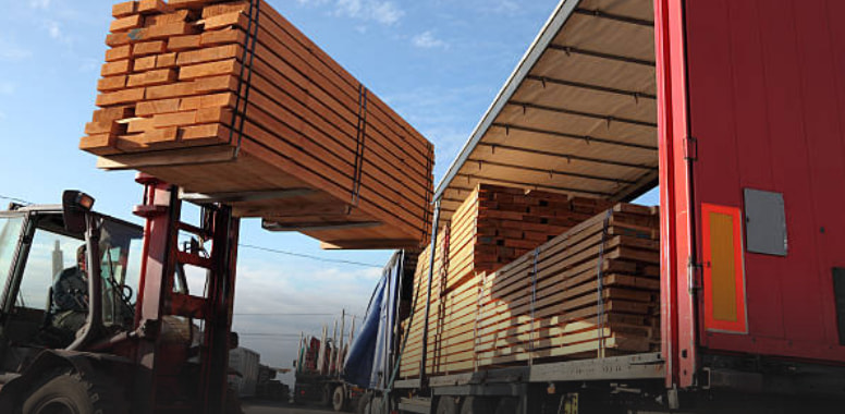 現場へ資材が滞りなく届いているかの確認